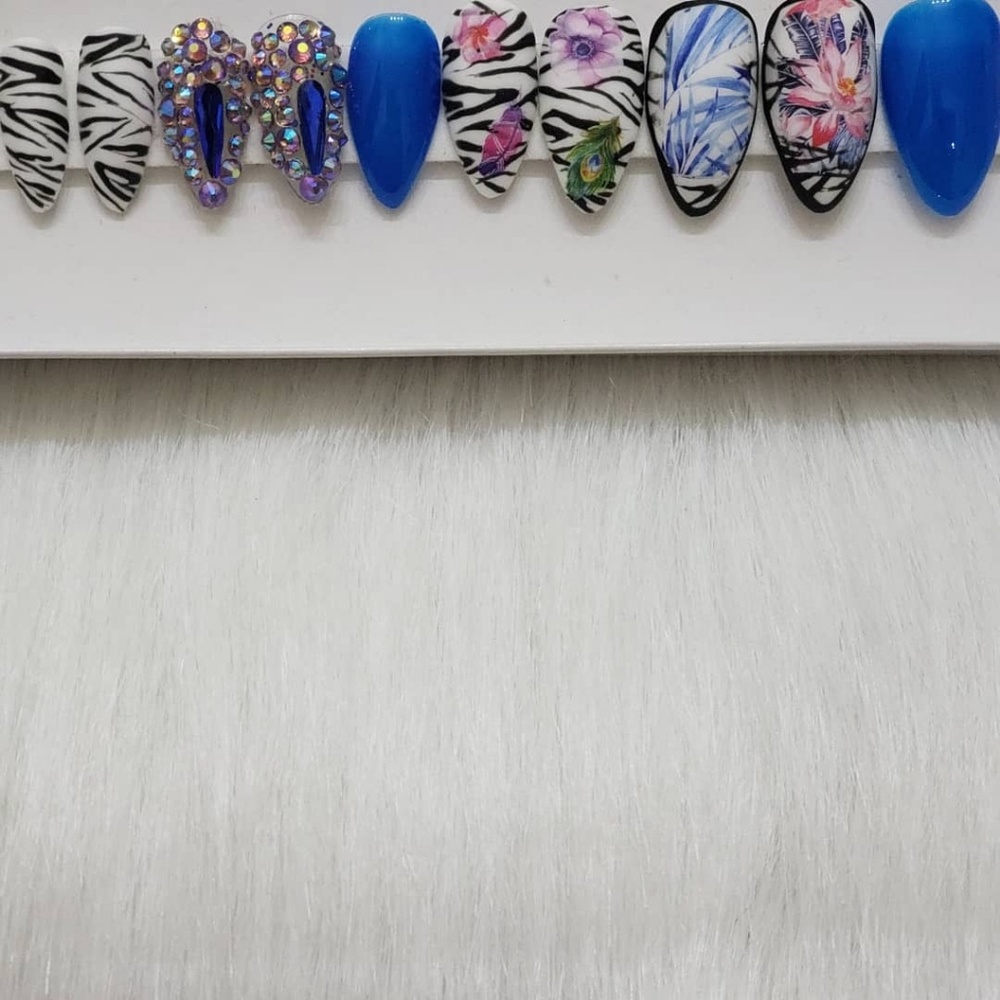 Press-on nails